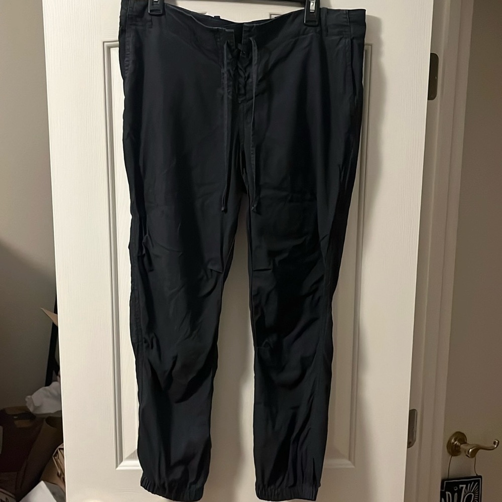 Cloth & Stone Navy 100% Lyocell joggers size L